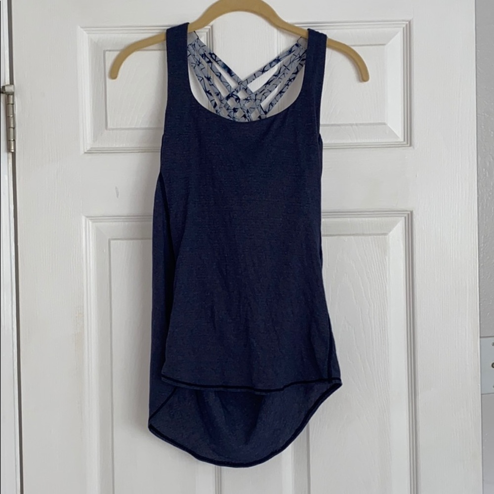 Lululemon top